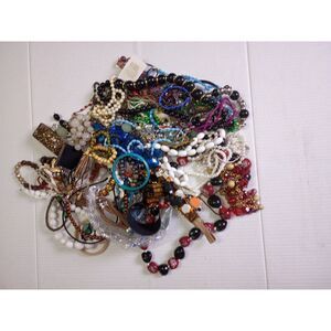 4lbs of Bulk Jewelry Bracelets, Necklaces, Earrings Great for Resale